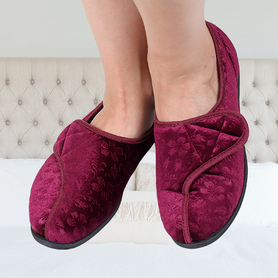 Velvet on sale slippers womens